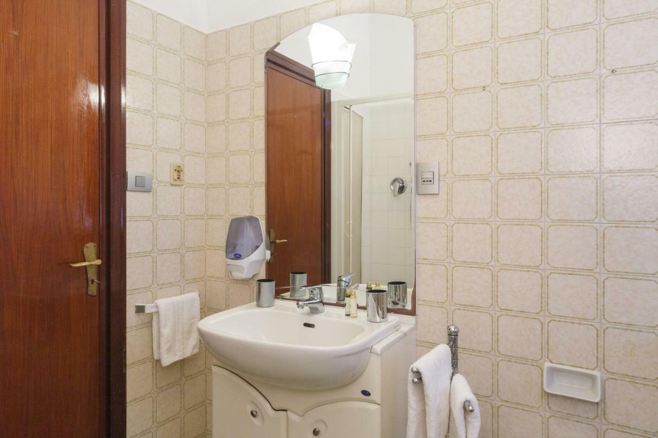 Apartmán Casa Anna Sea View, Pool, Parking & Wifi Rapallo Exteriér fotografie